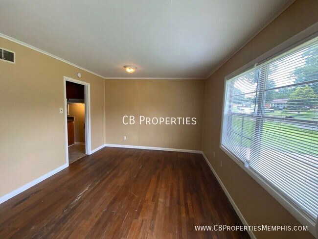 Foto del edificio - 648 Pawnee Ave