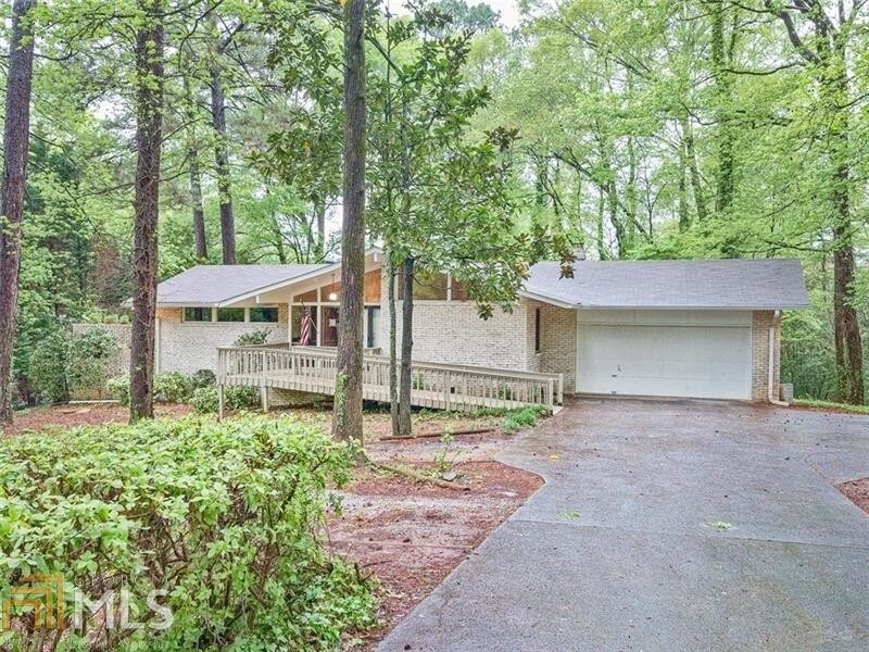 Foto principal - 1714 S Johnson Ferry Rd NE