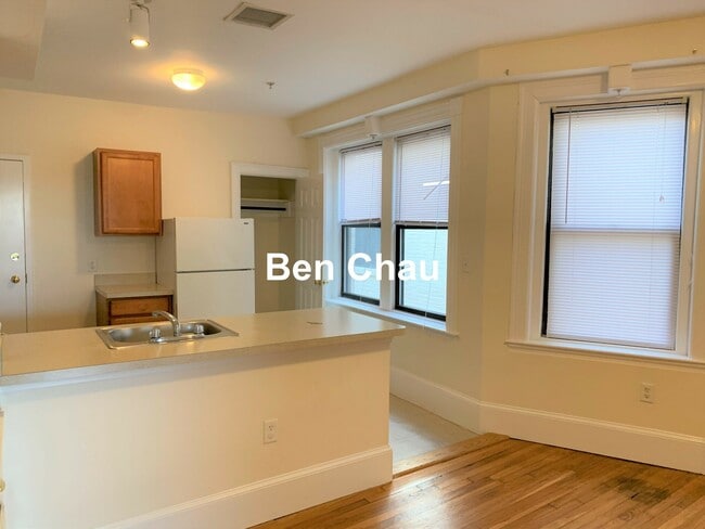 Photo - 881 Massachusetts Ave Apartment