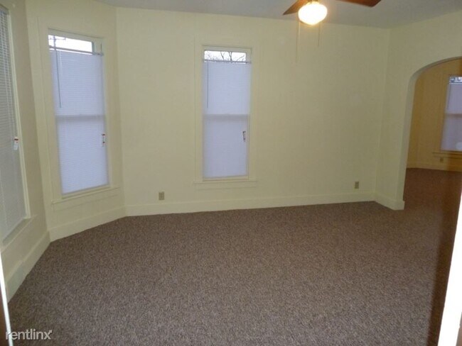 Building Photo - 1 br, 1 bath Apartment - 120 S Cherry Ave