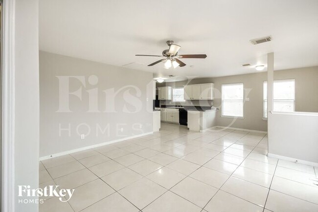 Foto del edificio - 7202 Nettle Springs Ct