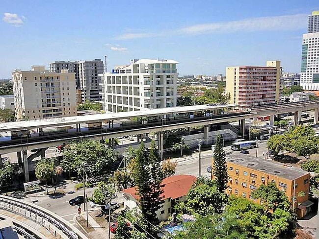 Foto del edificio - 1111 SW 1st Ave