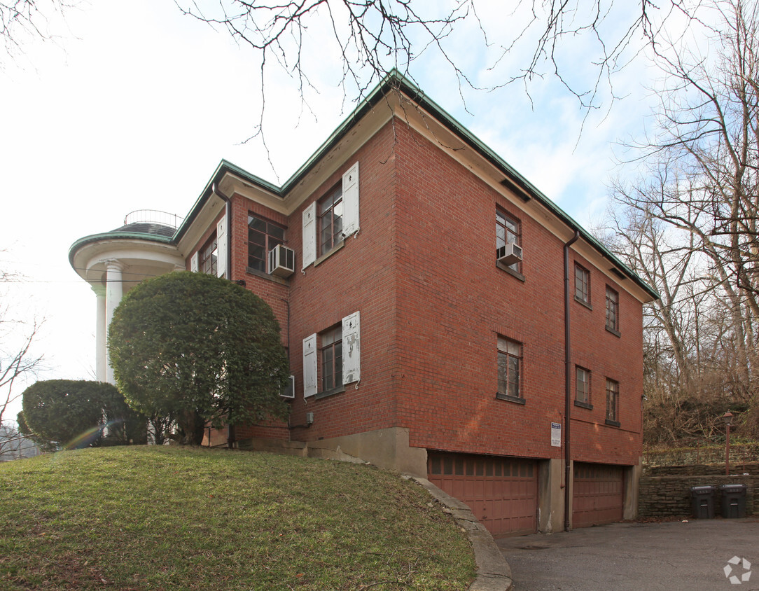 Building Photo - 875 Ludlow Ave