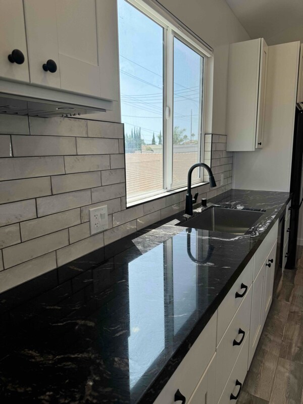 Foto del edificio - 17455 Marken Ln