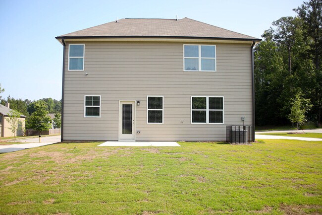 Building Photo - 3990 Riverchess Dr SW
