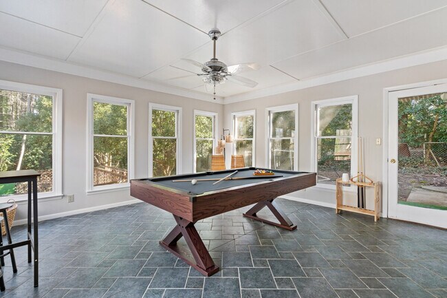 Foto del edificio - 710 SE Maynard Rd