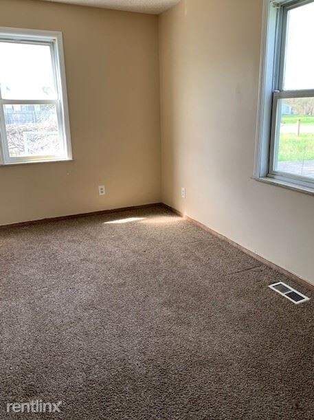 Building Photo - 3 br, 2 bath House - G3055 Kleinpell St