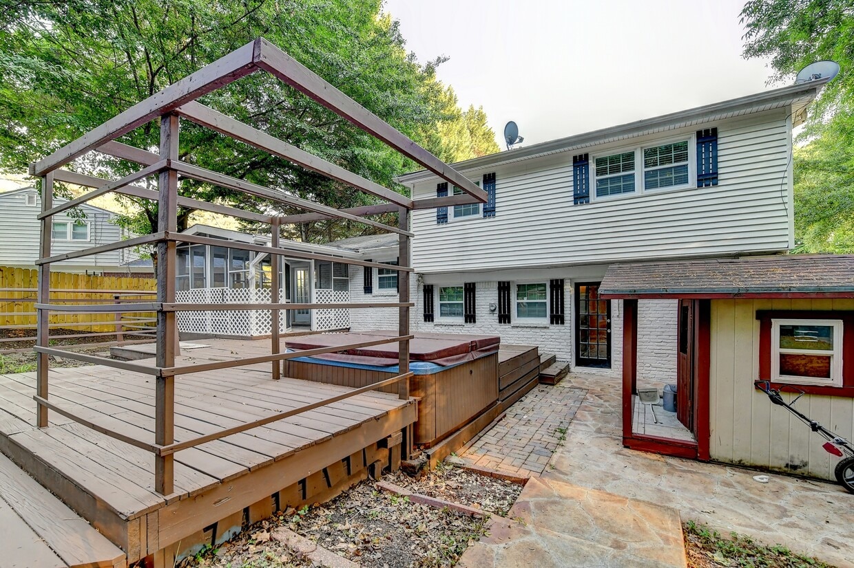 2736 Eaton Pl, Chamblee, GA 30341 House Rental in Chamblee, GA