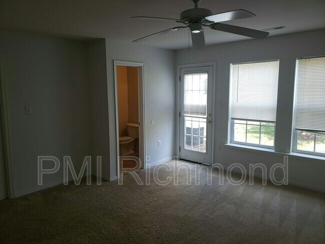 Foto del edificio - 13506 Ridgemoor Dr