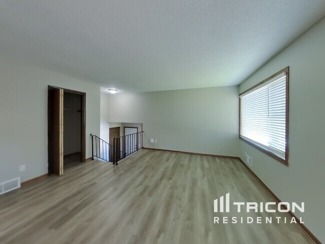 Foto del edificio - 847 Vernon Ave NW