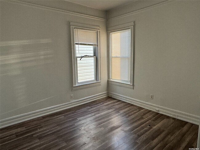 Foto del edificio - 85-42-85-76 76th St