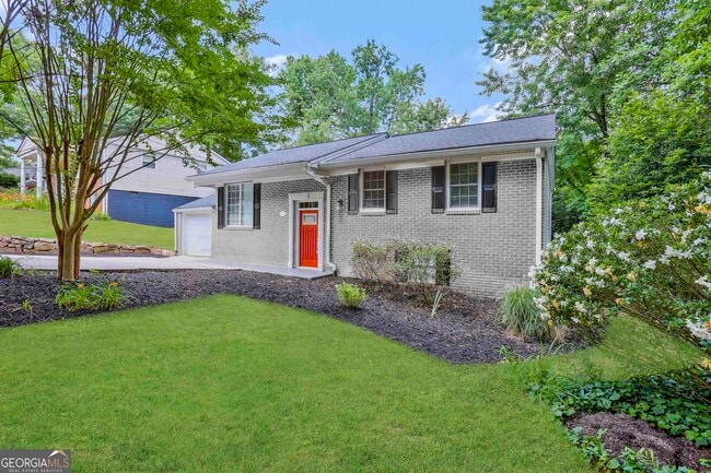 Building Photo - 3777 Montford Dr