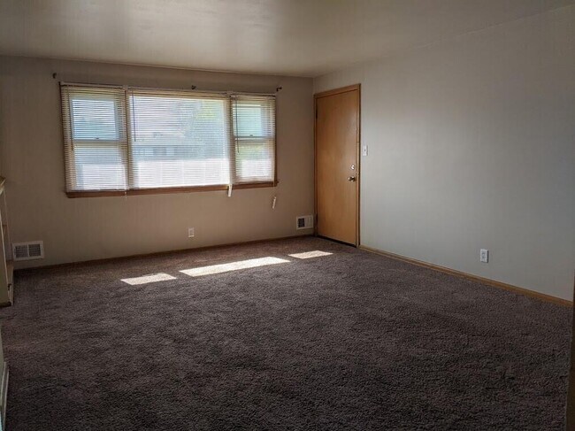 Foto del edificio - 5806 N 76th St