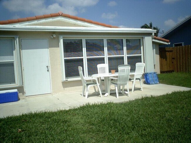 Foto del edificio - 2710 Thomas St