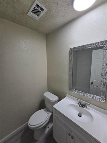 Building Photo - 625 Bristol Ct