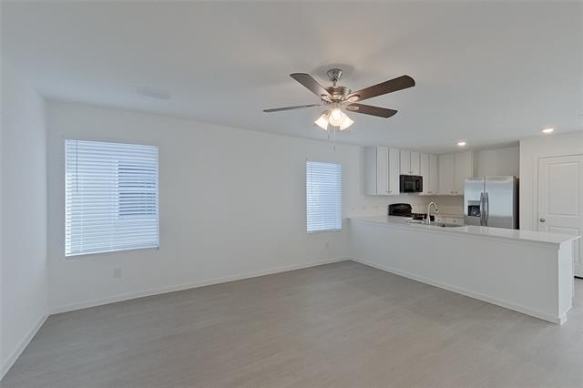 Foto del edificio - 831 Ginkgo Wy