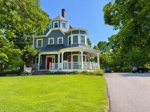 Building Photo - 69 Grove 1B Grv
