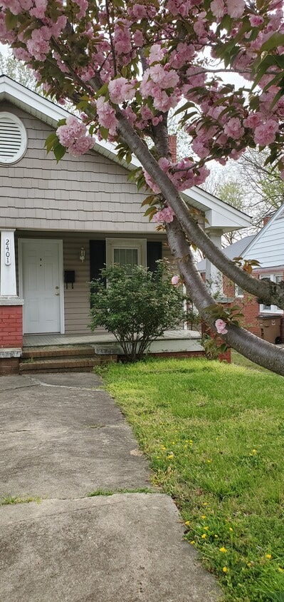 Primary Photo - 2401 Spring Garden St