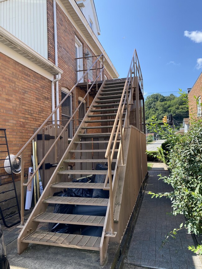 Building Photo - Monaca Duplex (1399)