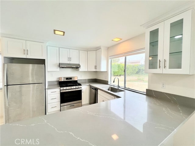 Building Photo - 27844 Longhill Dr