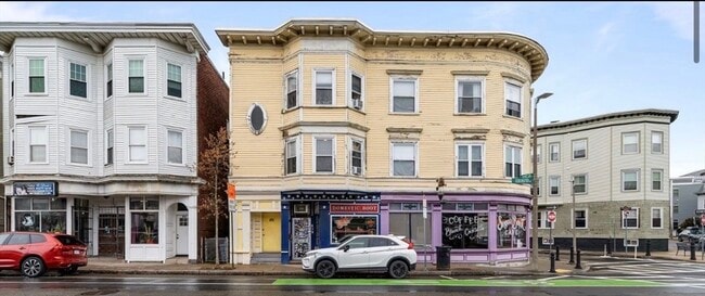 Building Photo - 861 Dorchester Ave