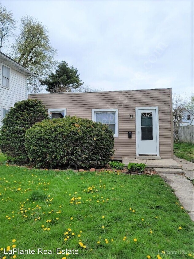 Primary Photo - 2 br, 1 bath House - 4140 Walker Avenue (N...