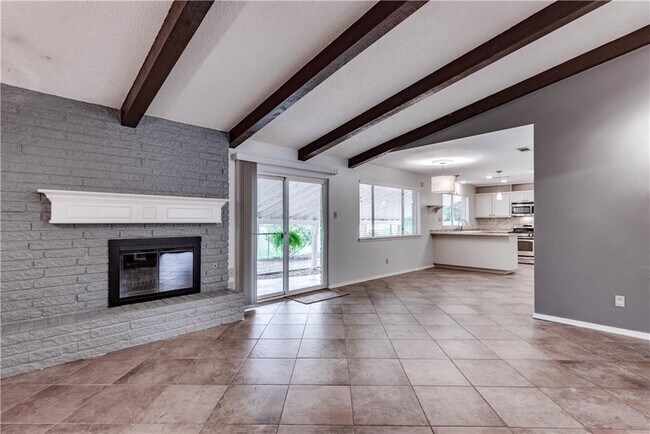 Building Photo - 12314 Wipple Tree Cove