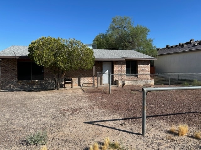 Building Photo - 123 6th Ave W