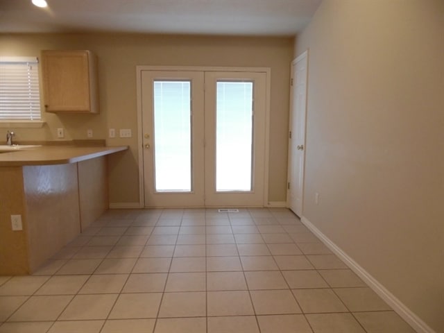 Building Photo - 5763 W Sunbright Ln
