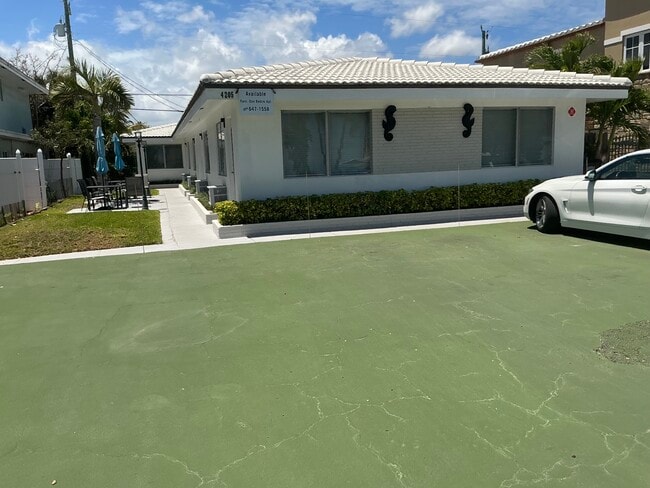 Building Photo - 4205 Bougainvilla Dr