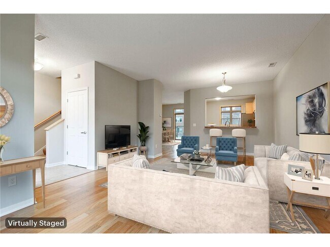 Building Photo - 737 Victoria Street S