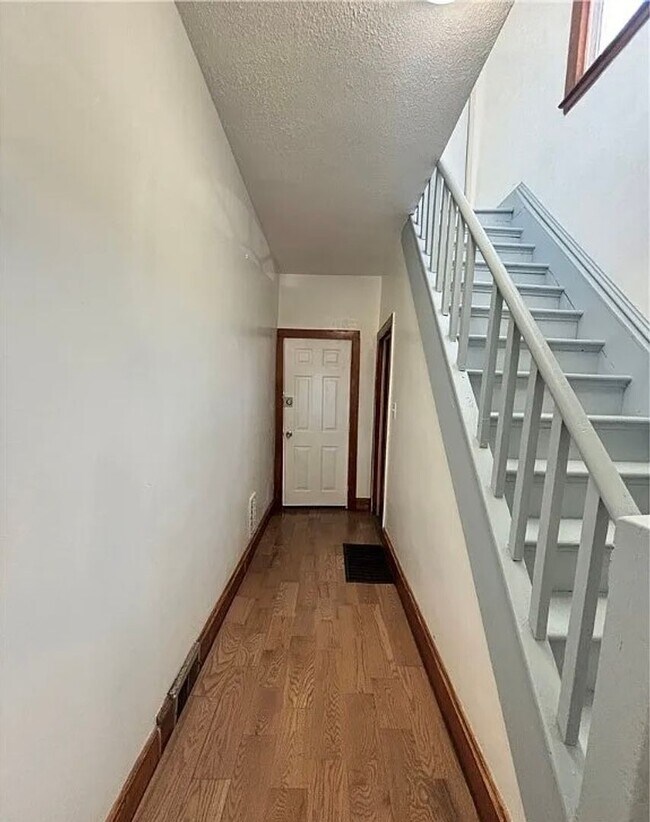 Foto del edificio - 416 Black River Blvd