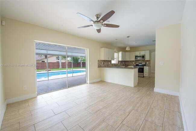 Building Photo - 18370 SW 292nd St