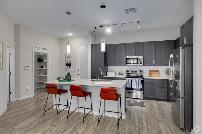 Interior Photo - Axis Camelback