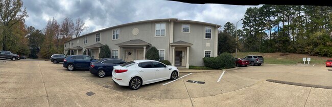 Vista de la calle - 2901 Harris Dr