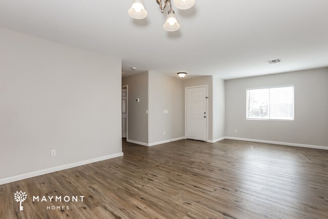 Building Photo - 4690 E Sierrita Rd