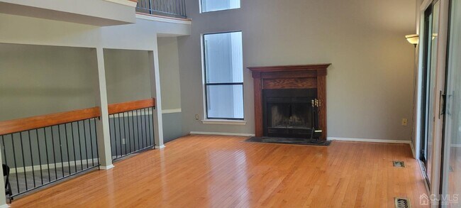 Foto del edificio - 44 Peachtree Ct