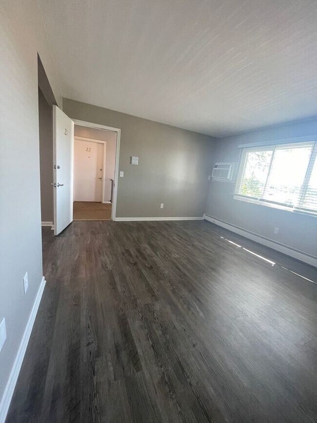 4070 Royer Rd Unit 22, Toledo, OH 43623 Room for Rent in Toledo, OH