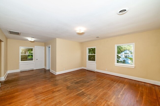 Building Photo - 3117 Sterling Point Dr