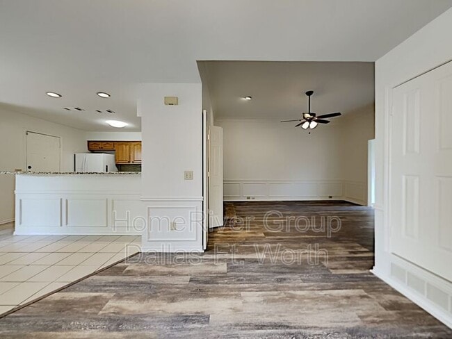 Building Photo - 3631 Hilltop Ln