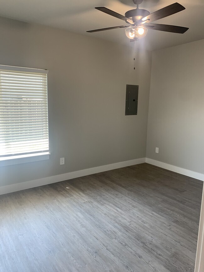 Foto del edificio - 13622 Hunters View St