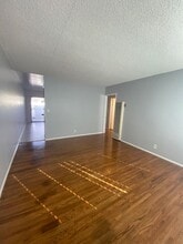 Building Photo - 651 Winslow Ave