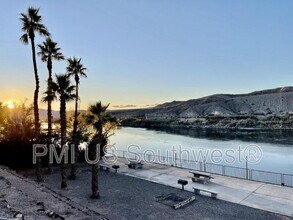 Building Photo - 1611 AZ-95