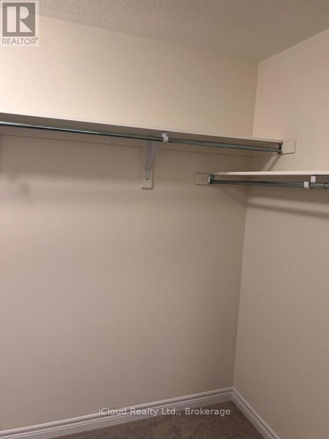 Building Photo - 214 Broadacre Dr