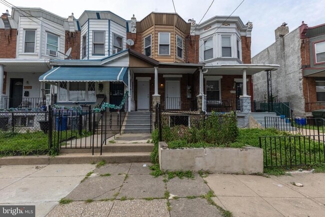 Building Photo - 6035 Hazel Ave