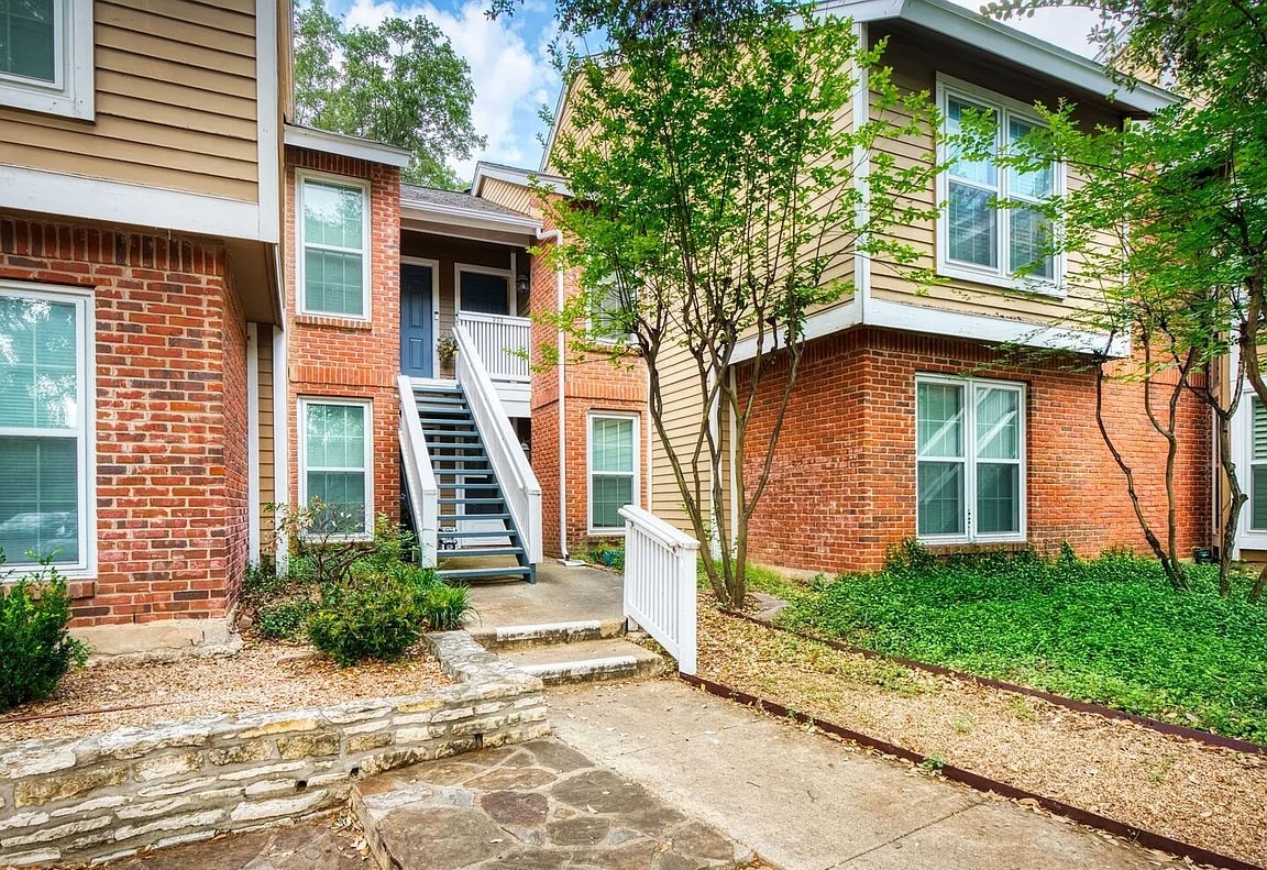 Foto principal - 13130 Blanco Rd