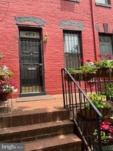 Building Photo - 518 F St NE