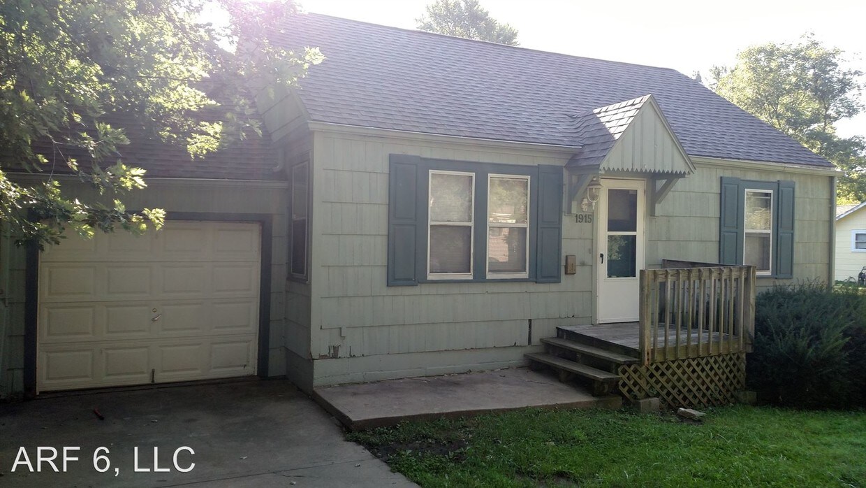 Primary Photo - 3 br, 1 bath House - 1915 S Home Avenue