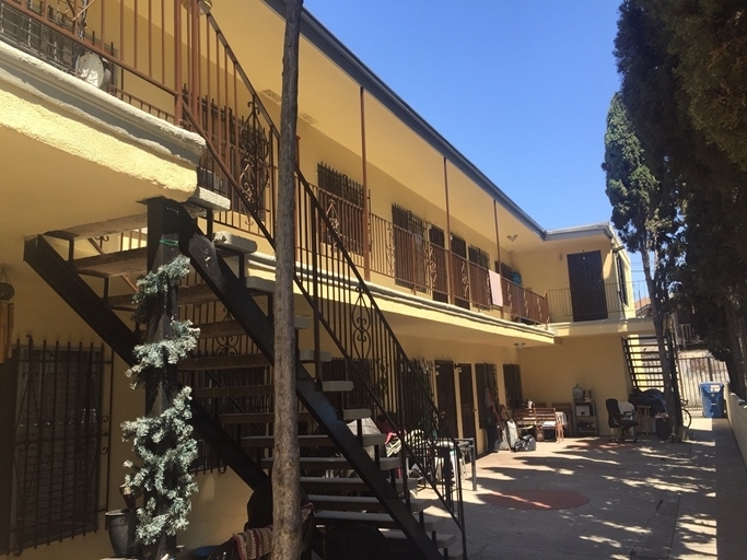 Foto del edificio - 1708 S Bonnie Brae St