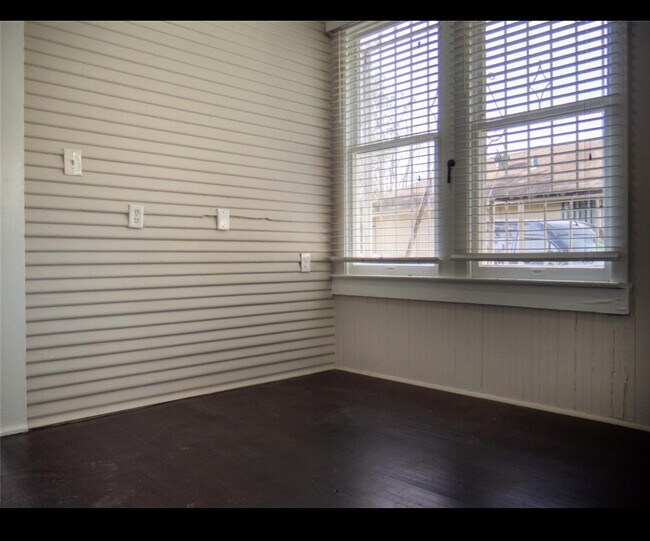 Foto del edificio - 2508 Everett St